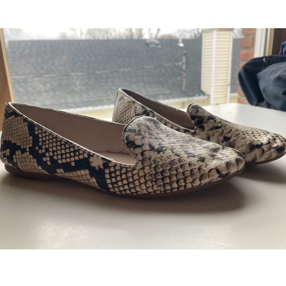 Call It Spring Vegan Snake Print Ballet Flat Loafers size 6.5 - Picture 2 of 5